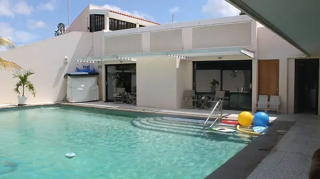 Yacht Club Apartments Bonaire 3*,  Bonaire, Sint Eustatius & Saba