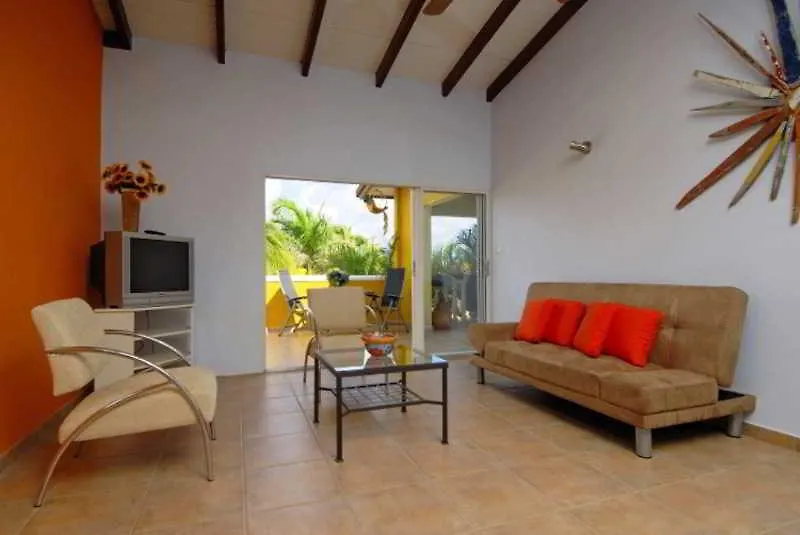 Yacht Club Apartments Bonaire Apartahotel