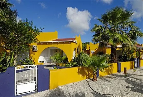 Yacht Club Apartments Bonaire