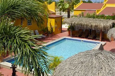 Yacht Club Apartments Bonaire Apartahotel