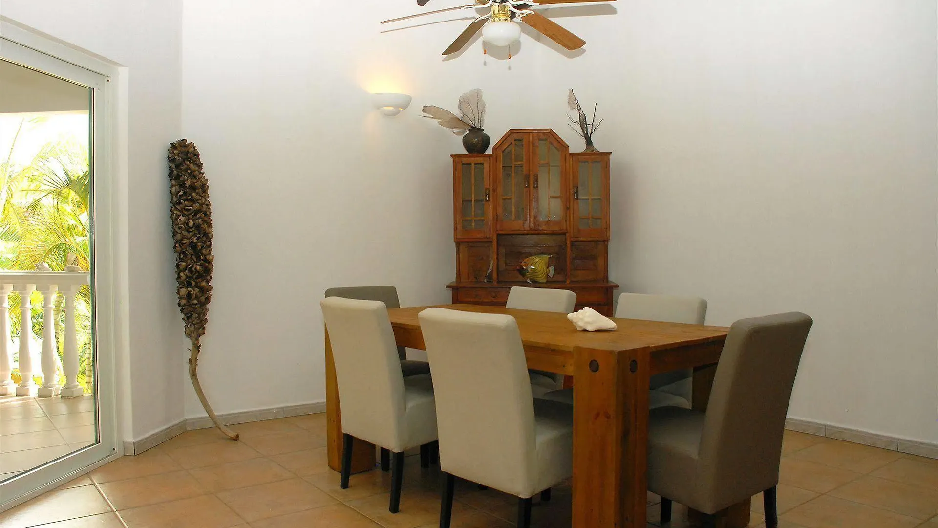 Yacht Club Apartments Bonaire Apartahotel