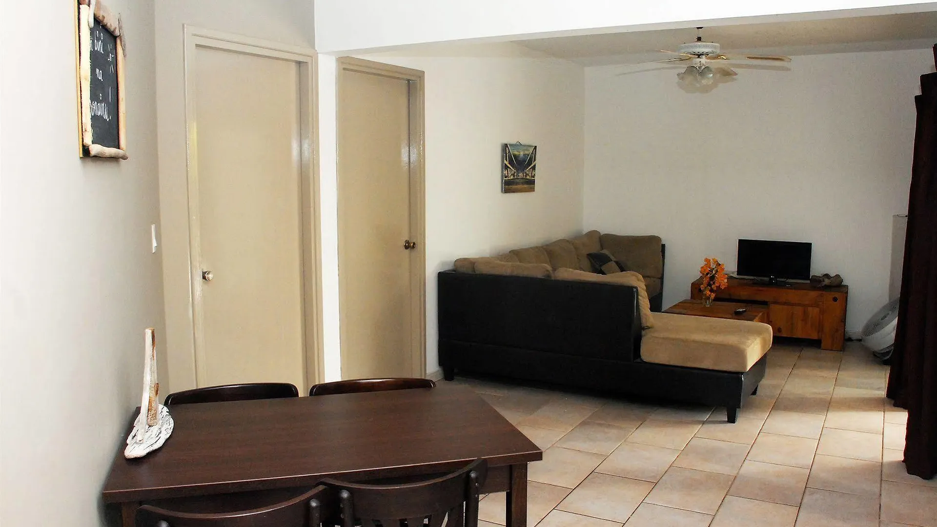 Yacht Club Apartments Bonaire Apartahotel