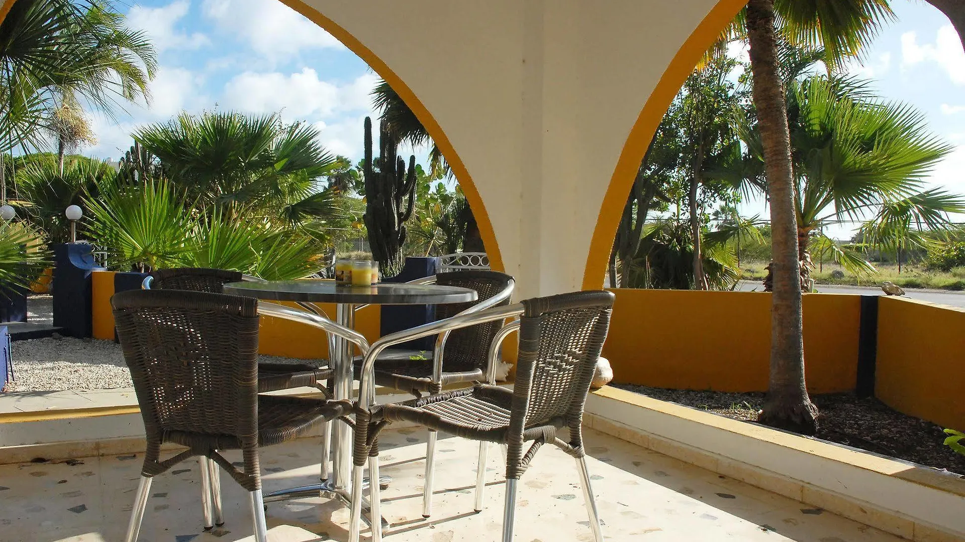 Apartahotel Yacht Club Apartments Bonaire