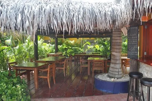 *** Apartahotel Yacht Club Apartments Bonaire Bonaire, Saint Eustatius y Saba