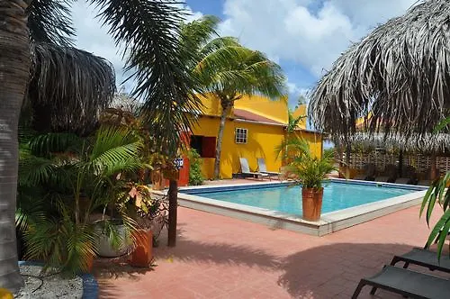 Yacht Club Apartments Bonaire